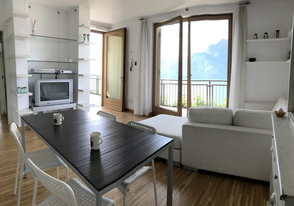 Residence Fairy Tale Bellano Bagian luar foto