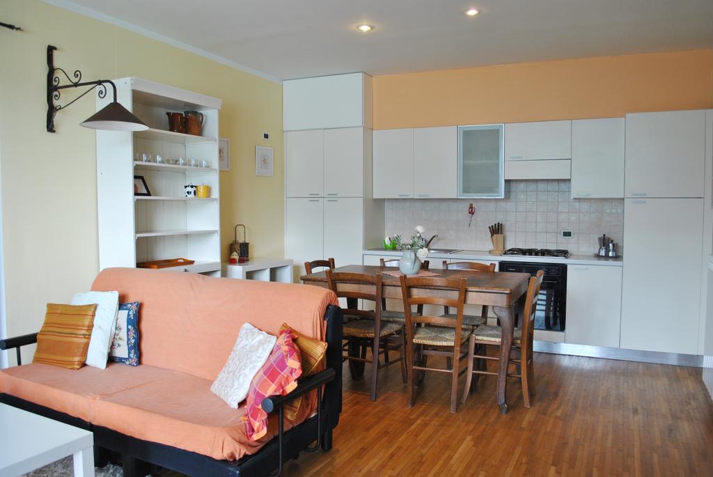 Residence Fairy Tale Bellano Bagian luar foto